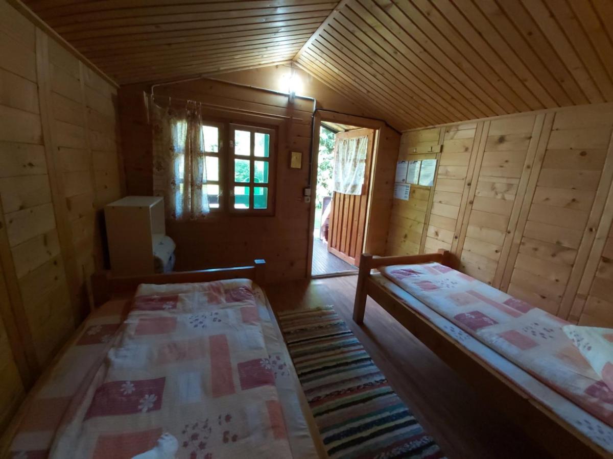 Bungalow Camping Edelweiss - Floare De Colt - Gyopar ルメテア エクステリア 写真